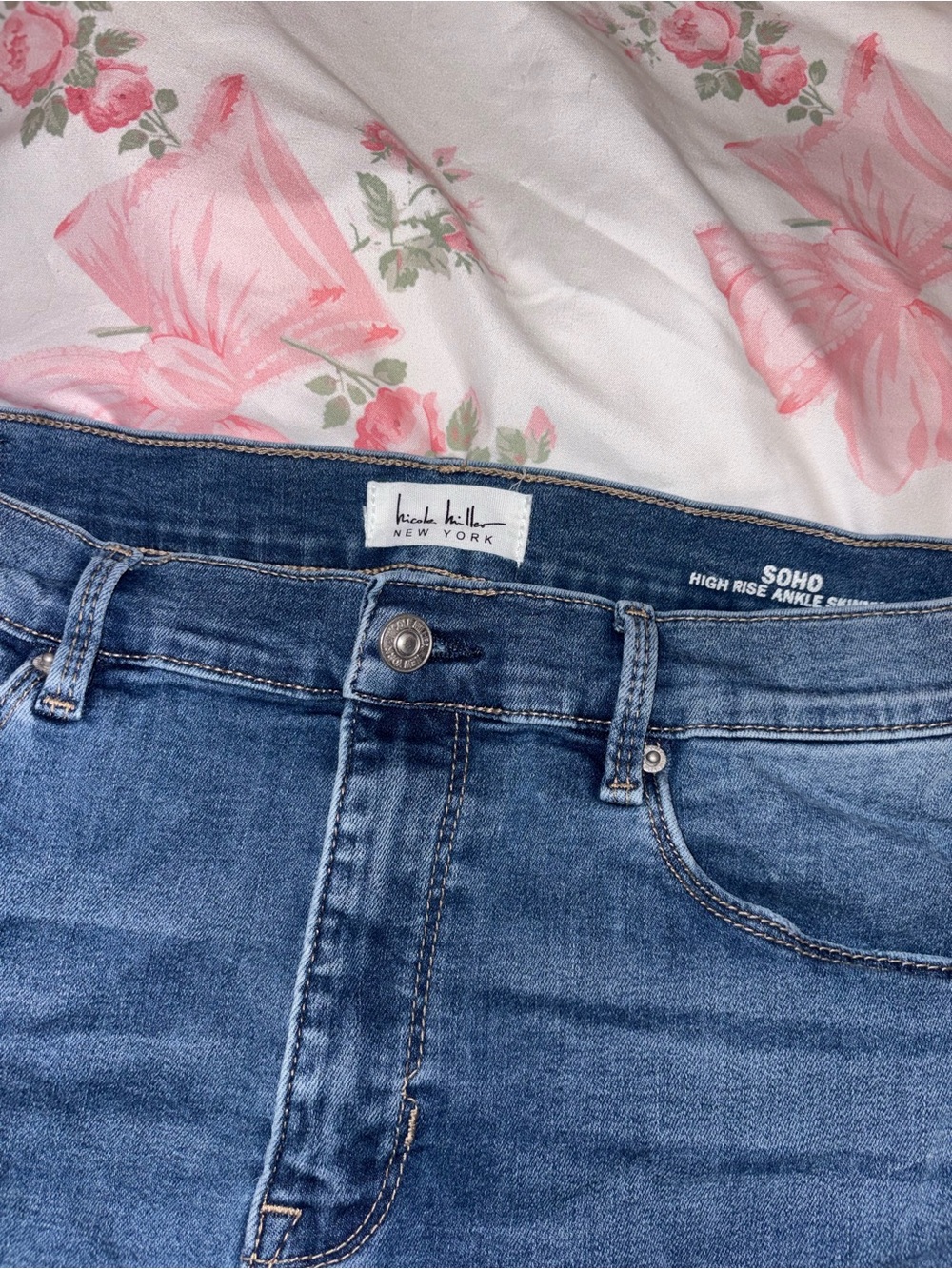 Nicole Miller New York SOHO High-Rise Ankle Jeans - Blue